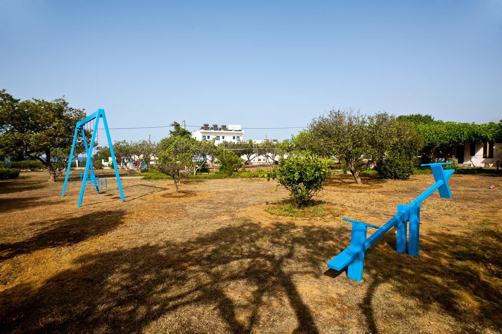 Dolphin Apartments 弗朗哥卡斯特隆 外观 照片